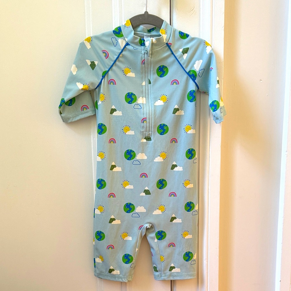 Baby Boden Blue Earth and Rainbow Rashguard, size 12-18 months